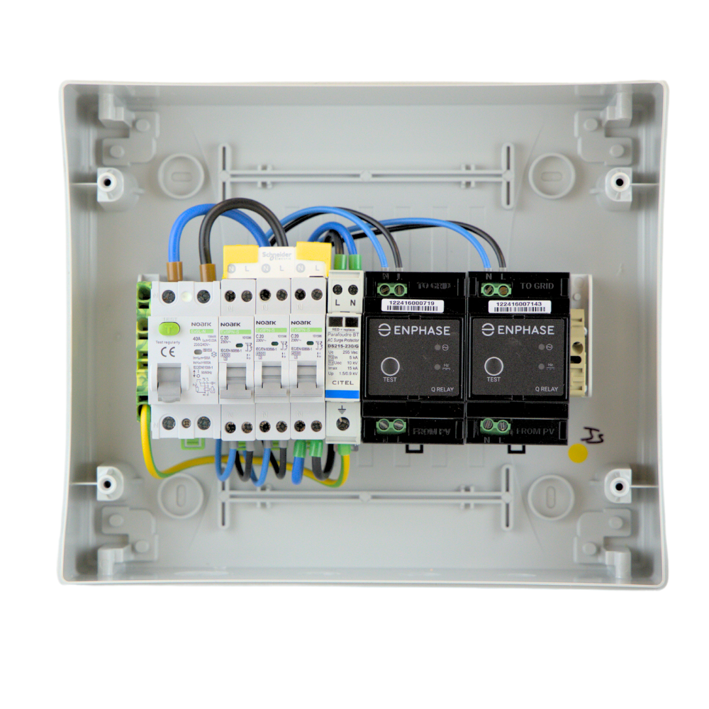 Eutelec - Coffret de protection AC 6kW - 2x20A - avec parafoudre et Q-Relay's - monophasé